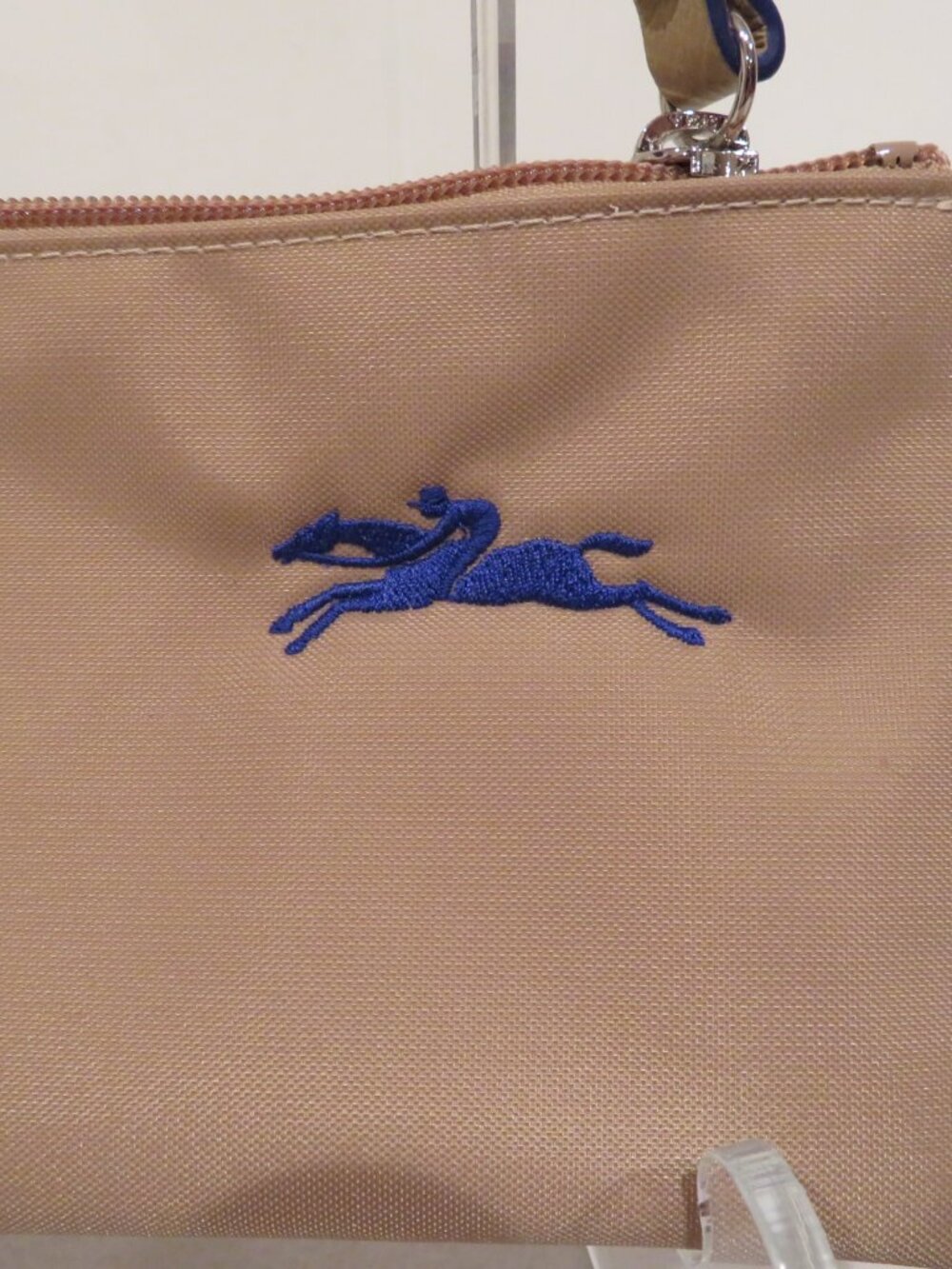 Longchamp Beige Wristlet Blue Logo Leather Trim NWT - Picture 2 of 11